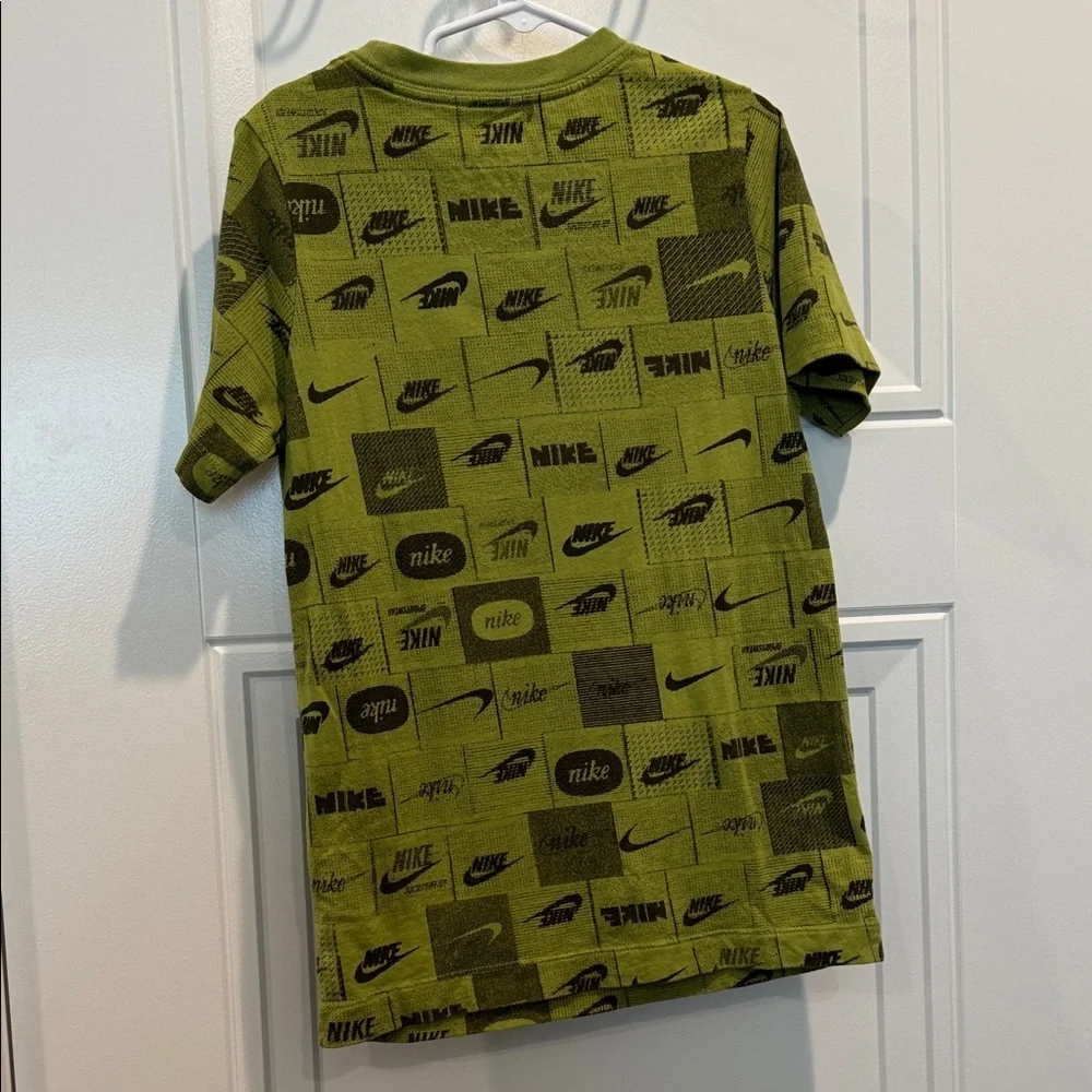 Nike Kids Olive Patterned Tee - Picture 4 of 4
